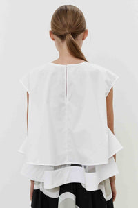 Blusa con fondo trasparente in tulle
