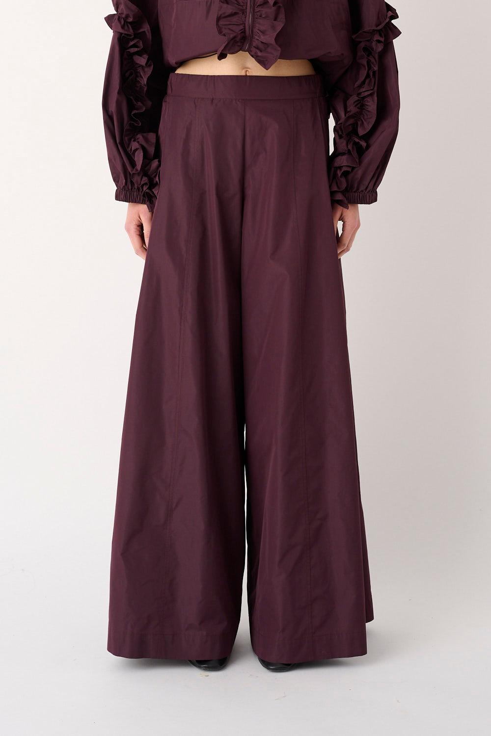 M6FJ02_A.jpg