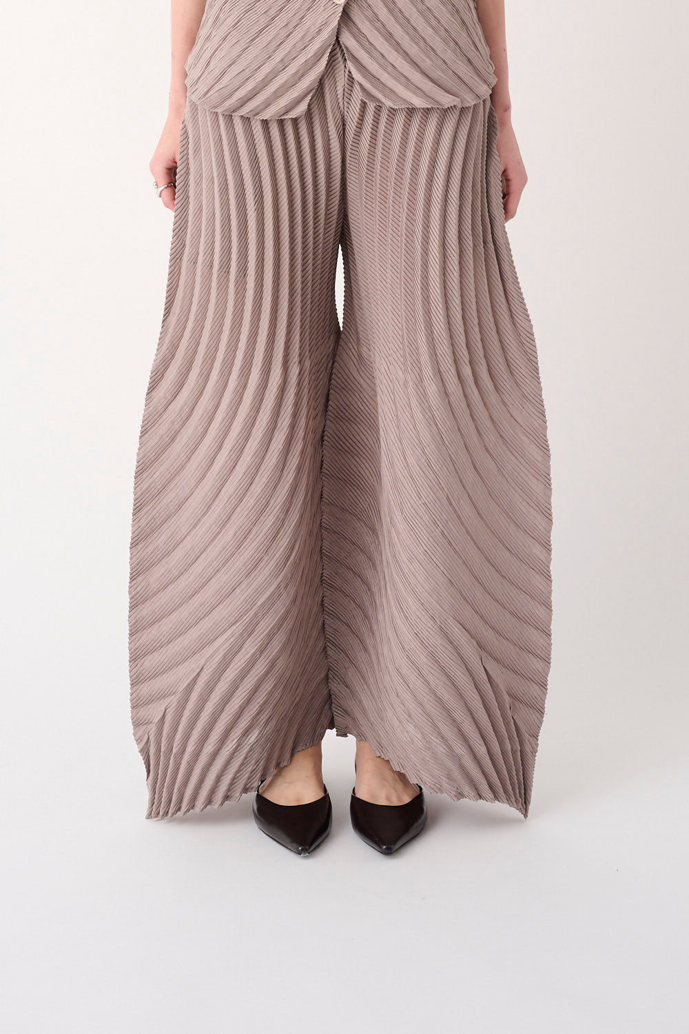 PANTALONE BARREL PLISSETTATO