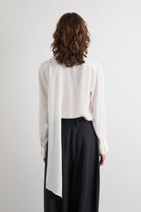 BLUSA IN MISTO CREPE DI SETA CON NASTRO DA ANNODARE